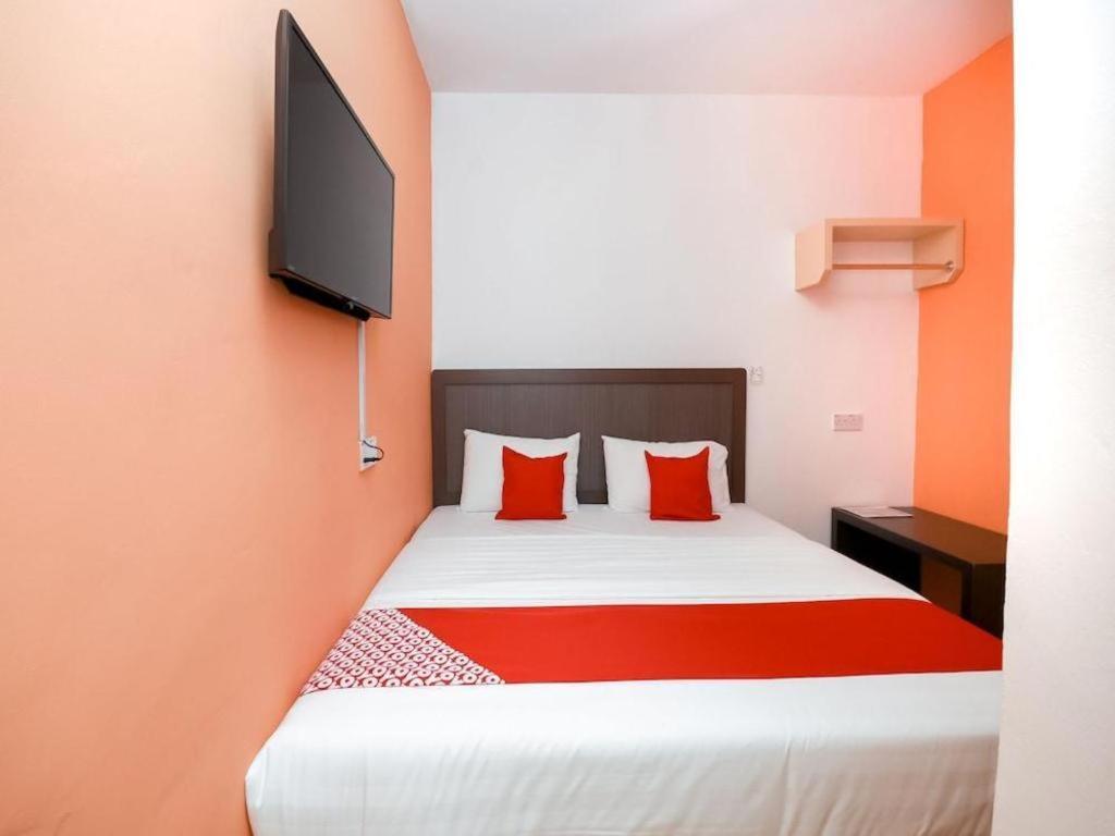 Oyo 1111 Harmony Stay Miri Eksteriør billede
